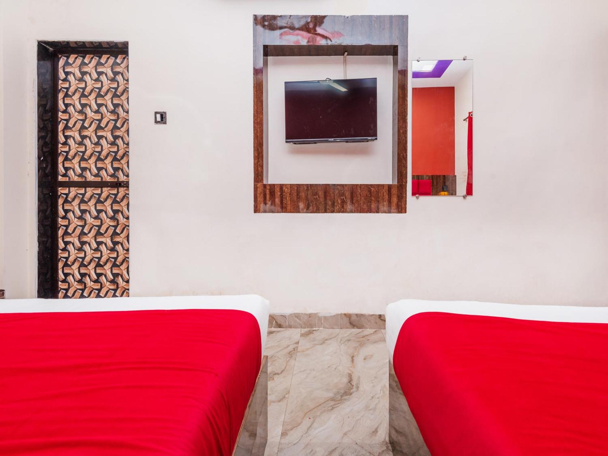 Hotel Priceless Suite Bombay Exhibition Centre Goregaon West מומביי מראה חיצוני תמונה