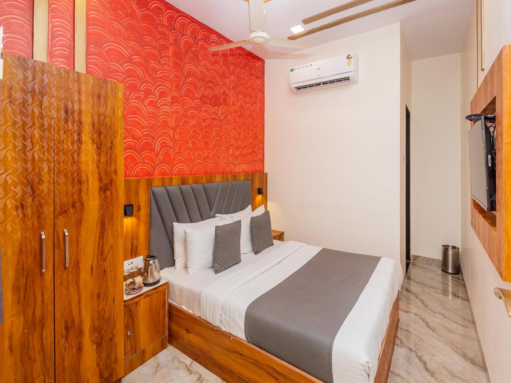 Hotel Priceless Suite Bombay Exhibition Centre Goregaon West מומביי מראה חיצוני תמונה